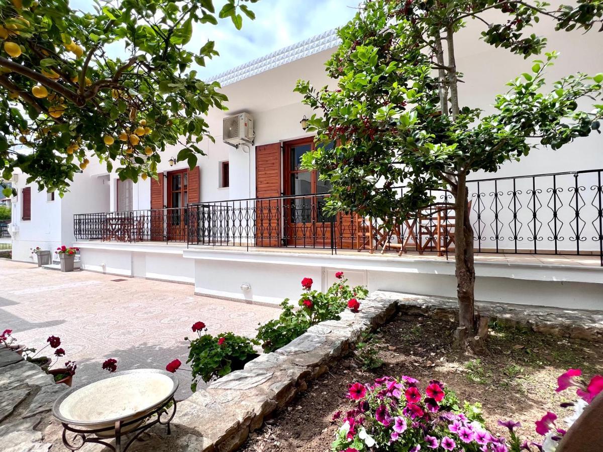 Athanasia Apartments Skiathos-stad Buitenkant foto